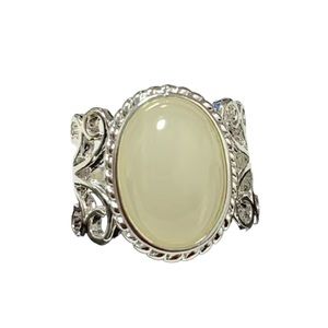 Vintage Style Creamy Moonstone Silver Ring